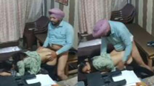 Punjabi Office Girl Fucking With Boss – Desi Sex Video